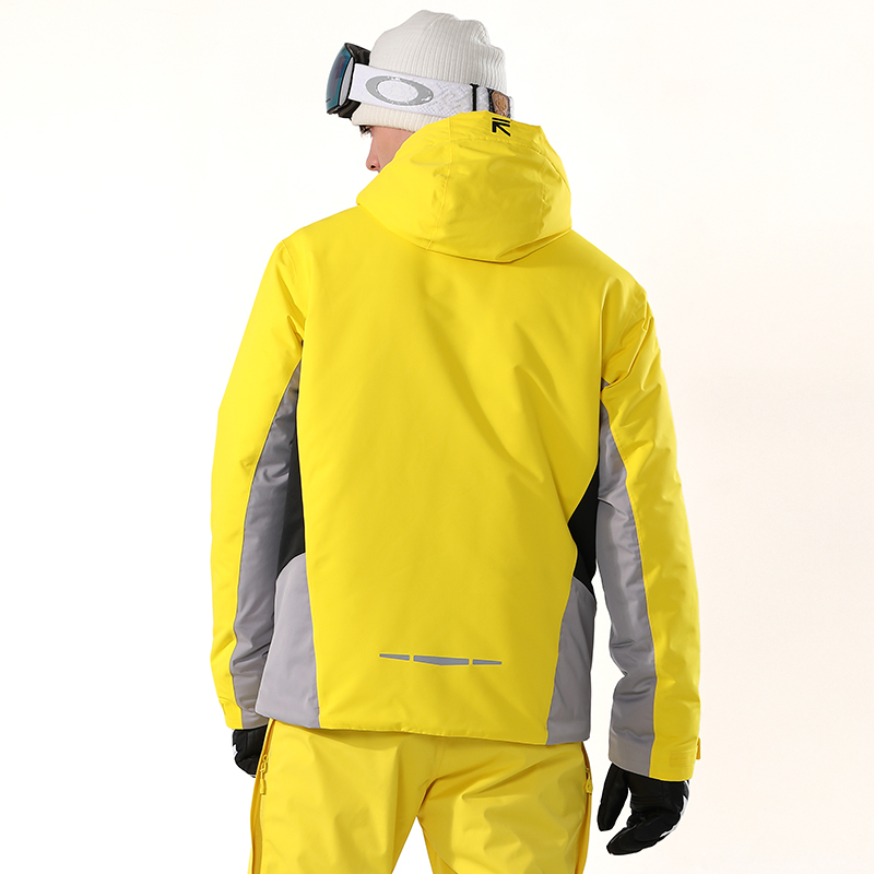 تشغيل نهر العلامة التجارية عال - مراجعة Outdoor Sport Jacket Brand وسعره